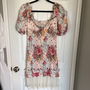Floral Mini Dress with Lace Trim